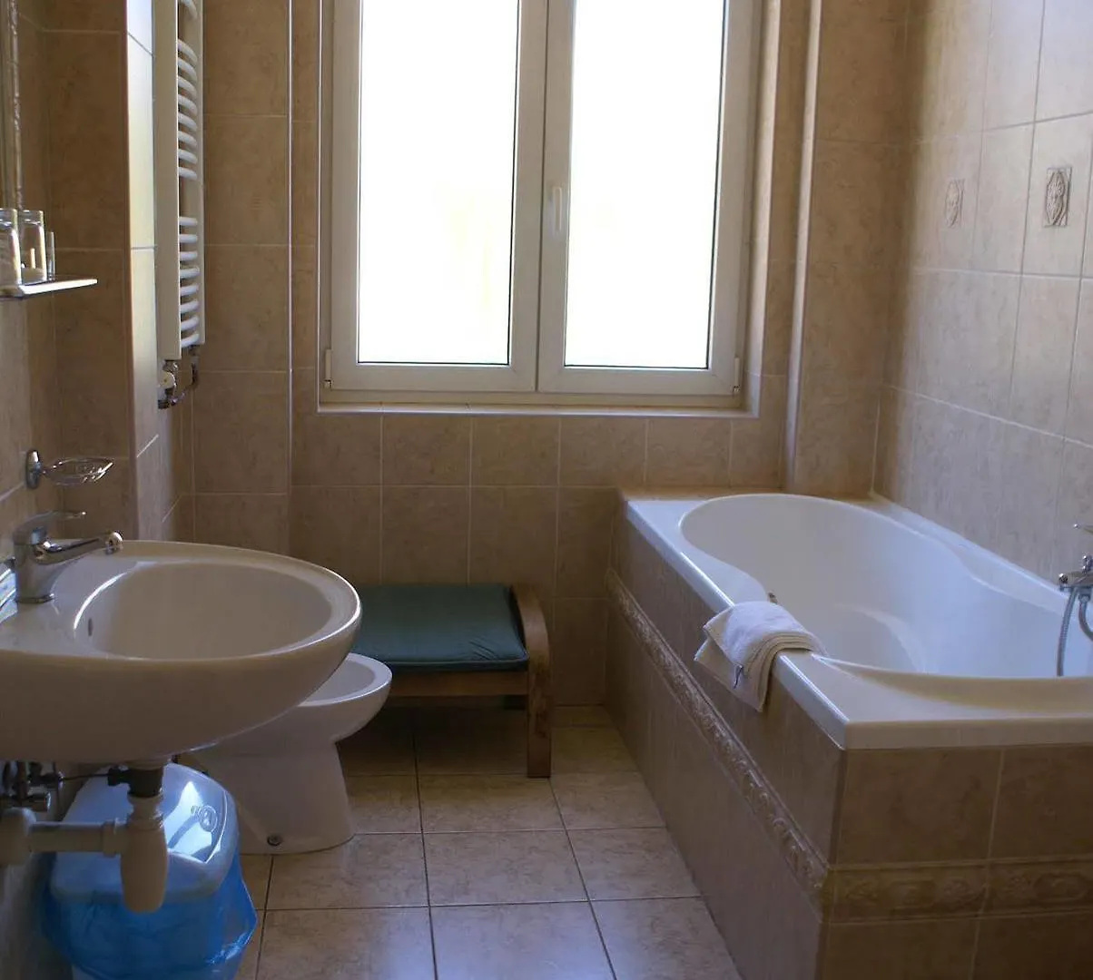 Hotel Pawlovnia Prag 3*,