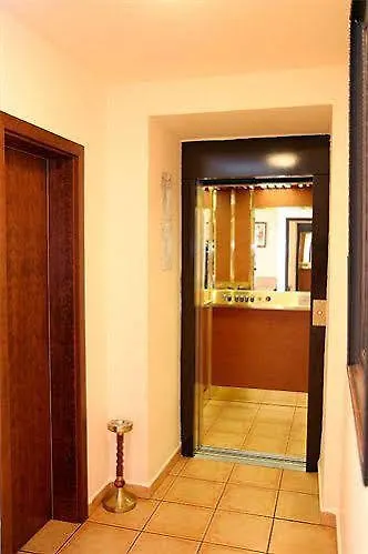 Hotel Pawlovnia Prag 3*,